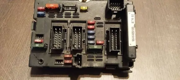 Peugeot 307 BSM Control unit 9646405180 BSMB2