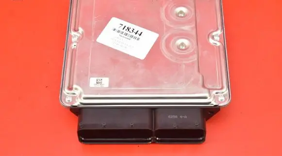 Audi A4 S4 B8 8K Engine control unit/module ECU 8K2907115D