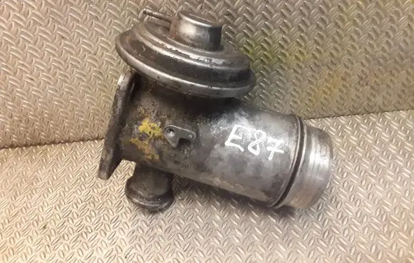 BMW 1 E81 E87 EGR valve 7792077