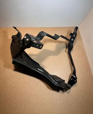Mercedes-Benz C W204 Headlight/headlamp mounting bracket A2046201191
