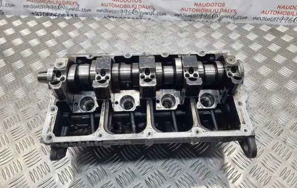 Volkswagen PASSAT B6 Engine head 038103373R