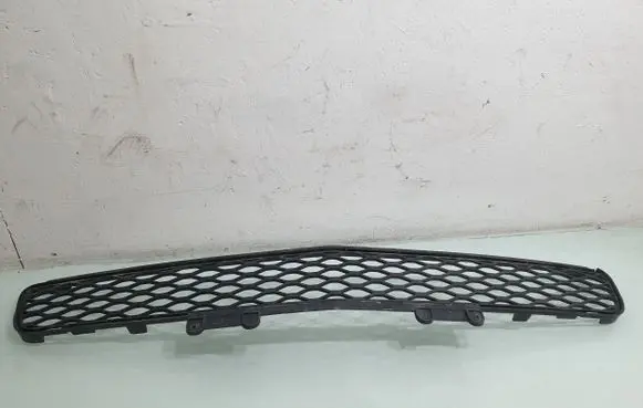 Mercedes-Benz GL X164 Front bumper lower grill A1648850423