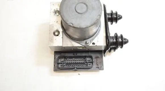 Audi A4 S4 B8 8K ABS Pump 8K0907379BF