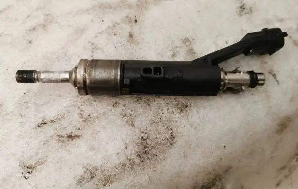 Toyota ProAce City Fuel injector 9822715980