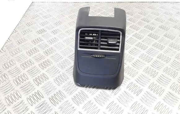 Audi A3 S3 8V Rear air vent grill 8V0819203