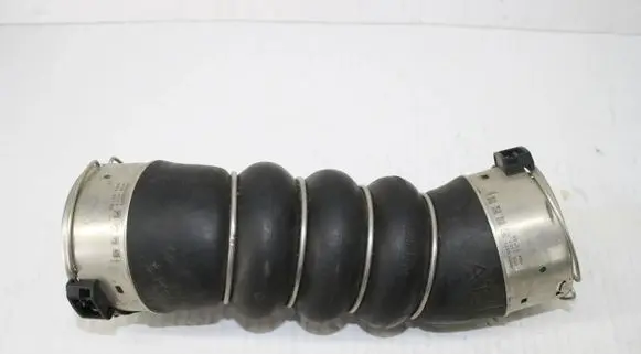 BMW 7 G11 G12 Intercooler hose/pipe 8571024