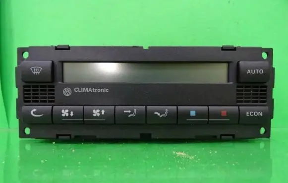 Volkswagen PASSAT B5.5 Climate control unit