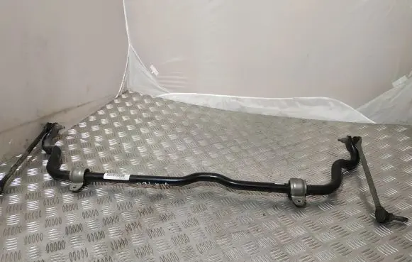 Mercedes-Benz GLA W156 Front anti-roll bar/sway bar A2463203511