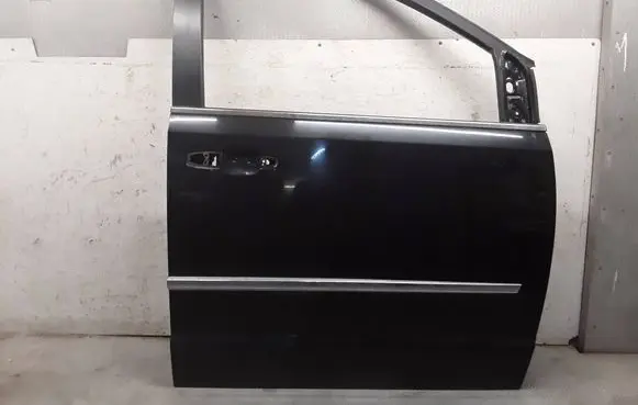 Chrysler Grand Voyager V Front door 