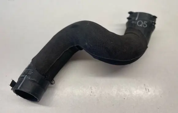 Audi Q5 SQ5 Intercooler hose/pipe 8R0145737J