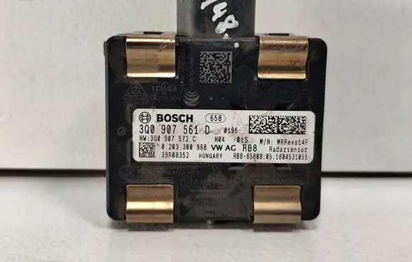 Skoda Superb B8 (3V) Distronic sensor radar 3Q0907561D