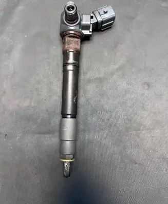 Toyota Hilux (AN120, AN130) Fuel injector 236700E070