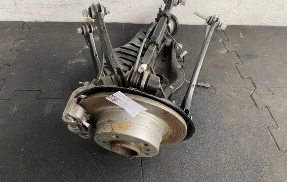 BMW 1 F20 F21 Stub axle 