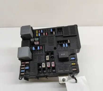 Volvo XC90 Fuse module 32268453