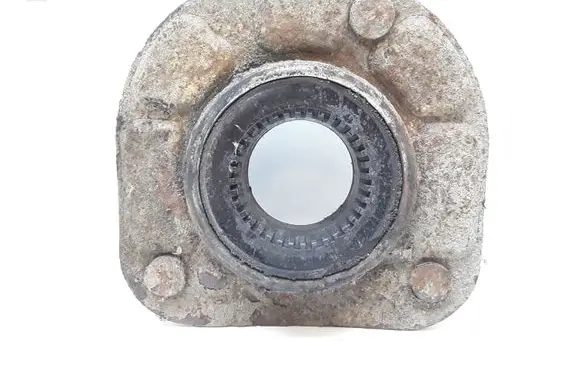 Volvo XC90 Front upper strut mount 