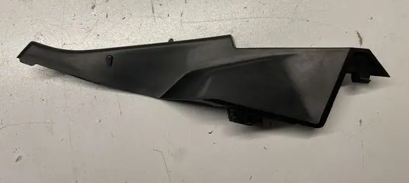KIA Stonic Wiper trim 86153-H8100