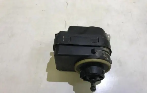 Peugeot 206 Headlight level adjustment motor 