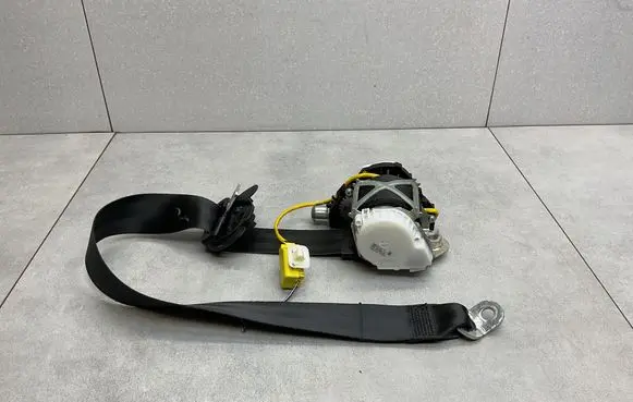 Volkswagen Tiguan Front seatbelt 5N2857706A