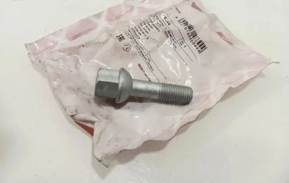 Mercedes-Benz C W203 Nuts/bolts 0009904807 46644