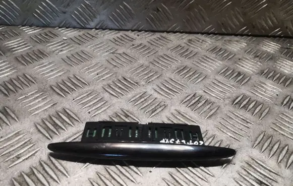 Mercedes-Benz C W204 Parking PDC sensor display screen 1725420023 A1725420023