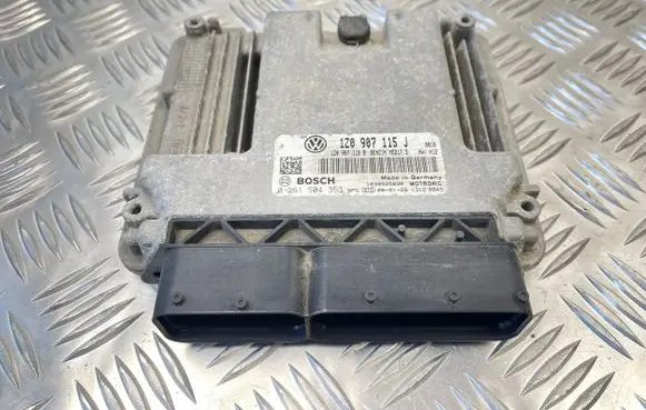 Skoda Octavia Mk2 (1Z) Engine control unit/module 1Z0907115J 1Z0907115B 0261S04353
