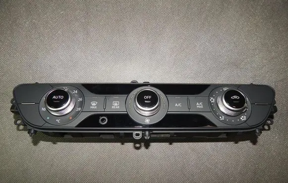 Audi A4 S4 B9 Climate control unit 8W0820043