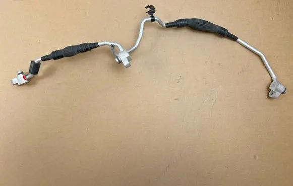 Porsche Taycan 9J1 Air conditioning (A/C) pipe/hose 