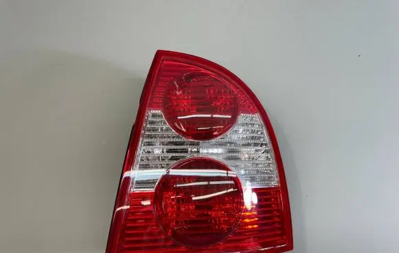 Volkswagen PASSAT B5.5 Rear/tail lights 3B5945096A