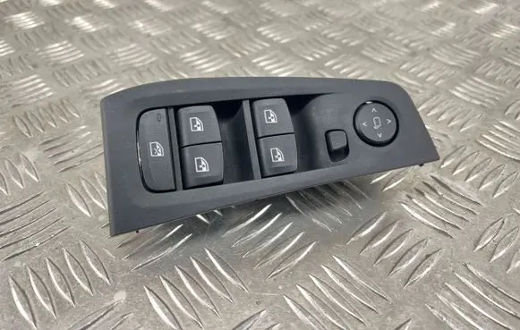 BMW 1 F40 Electric window control switch 7950754 191219 L10084