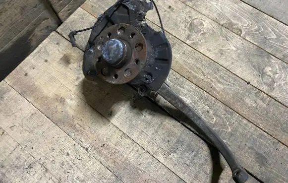Mercedes-Benz S W220 Front wheel hub a2205460143 2205460143
