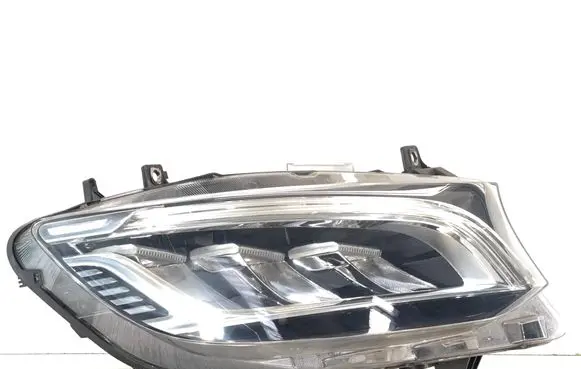 Mercedes-Benz Sprinter W907 W910 Headlight/headlamp A9109067200