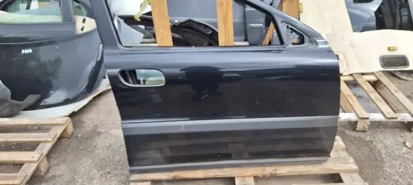 Volvo S60 Front door