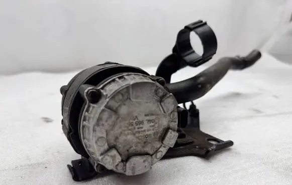 Skoda Octavia Mk3 (5E) Electric auxiliary coolant/water pump 04L965567A 04L965567