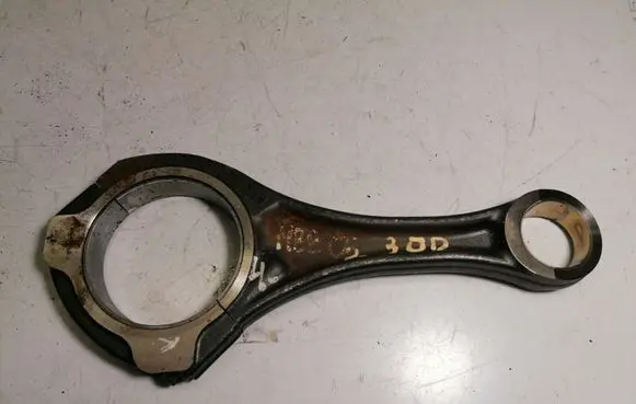 Mercedes-Benz E W211 Connecting rod/conrod 