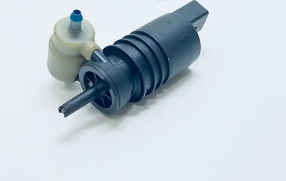 Audi A6 S6 C6 4F Windscreen/windshield washer pump 1T0955651A