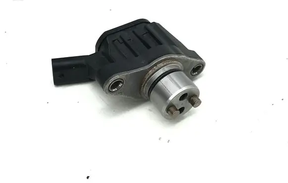 Audi A3 8Y Camshaft speed sensor 04E906048E