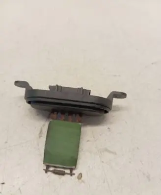 Volkswagen Transporter - Caravelle T5 Heater blower fan relay PA66GB20G10