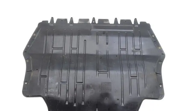 Skoda Superb B6 (3T) Engine splash shield/under tray 5C0825237