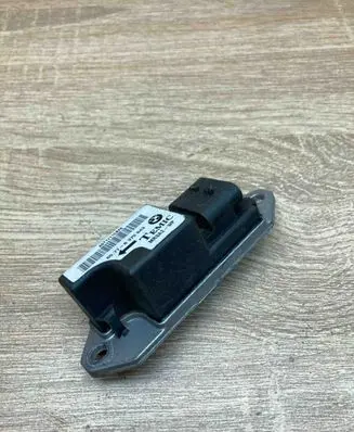 BMW 5 E39 Airbag deployment crash/impact sensor 8375643 MRSA2WP