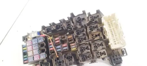 Mazda 6 Fuse box set 5280YA1