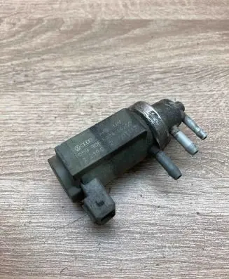 Audi A6 S6 C5 4B Turbo solenoid valve 059906627A 72190321 00T111