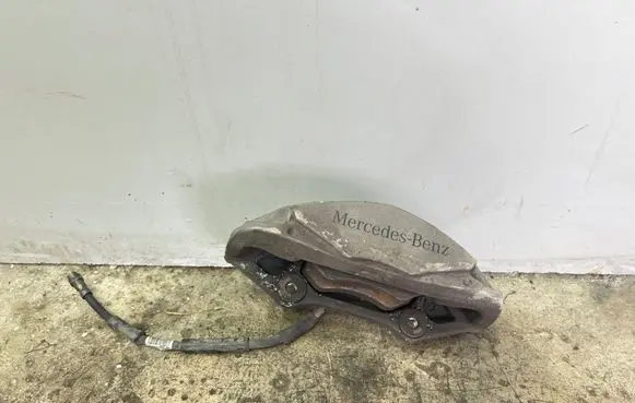 Front brake caliper
