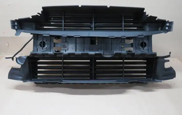 Ford Kuga II Intercooler air guide/duct channel FV448475FA 15021530030