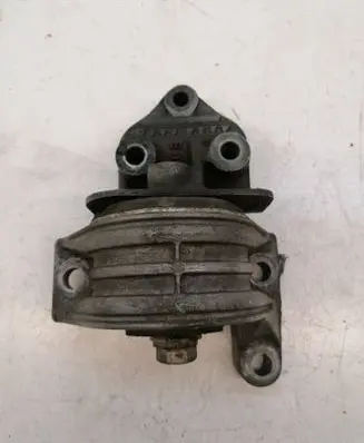 Peugeot Boxer Engine mount bracket 1335127080