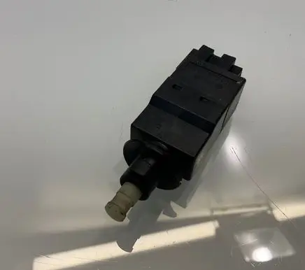 Mercedes-Benz E W211 Brake pedal sensor switch 0015454009 A0015454009