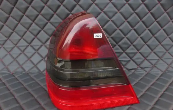 Mercedes-Benz C W202 Rear/tail lights 2028203564 3301520521