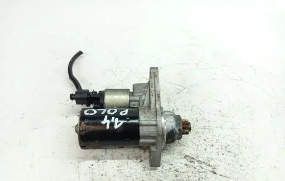 Volkswagen Polo V 6R Starter motor 0001121433