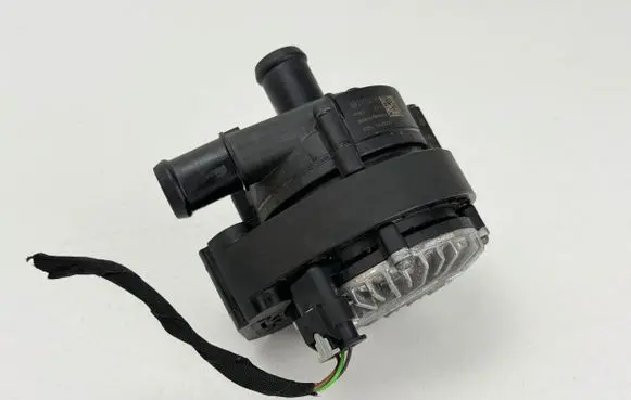 Cupra Formentor Electric auxiliary coolant/water pump 3WA965567A 241004F