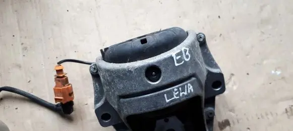 Audi A4 S4 B8 8K Engine mount bracket 8K0199381EB