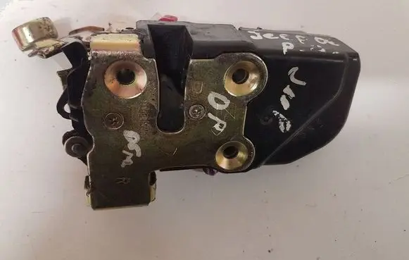 Jeep Grand Cherokee (WK) Front door lock GL4 GL10